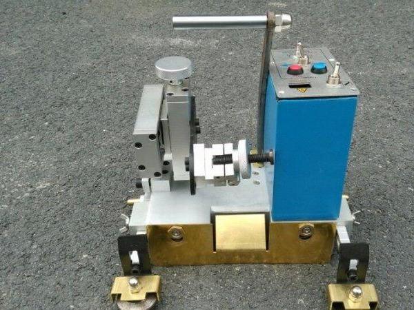全位置<a href=http://m.075v.cn/tag/64/ target=_blank class=infotextkey>焊接小車</a> 它是一種<a href=http://m.075v.cn/tag/117/ target=_blank class=infotextkey><a href=http://m.075v.cn/tag/38/ target=_blank class=infotextkey>自動(dòng)化焊接</a>設(shè)備</a>