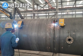 主管道窄間隙自動焊野外作業(yè)
