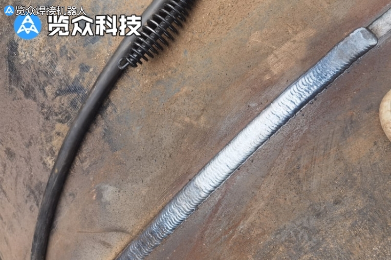 <a href=http://m.075v.cn/tag/5/ target=_blank class=infotextkey>管道自動(dòng)焊機(jī)</a>提升焊接效率