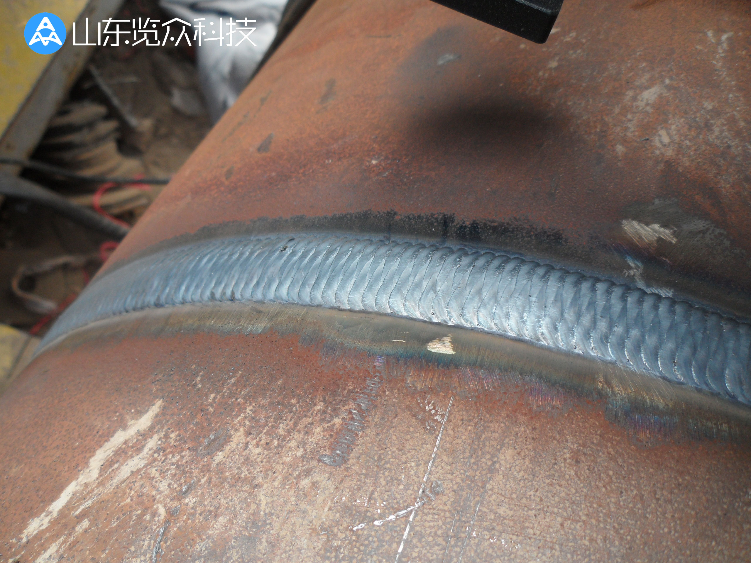 氬弧焊接機(jī)器人 它能自動(dòng)執(zhí)行工作